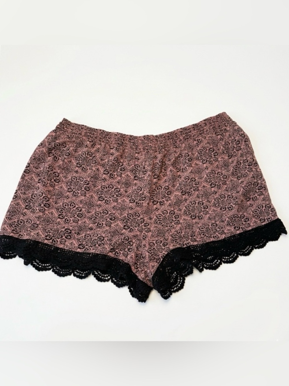 Forever 21 Pink Patterned Lounge Shorts with Black Lace Trim Size 3X